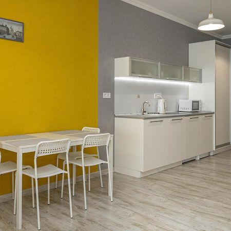 Opera Passage Hotel & Apartments Lviv Extérieur photo