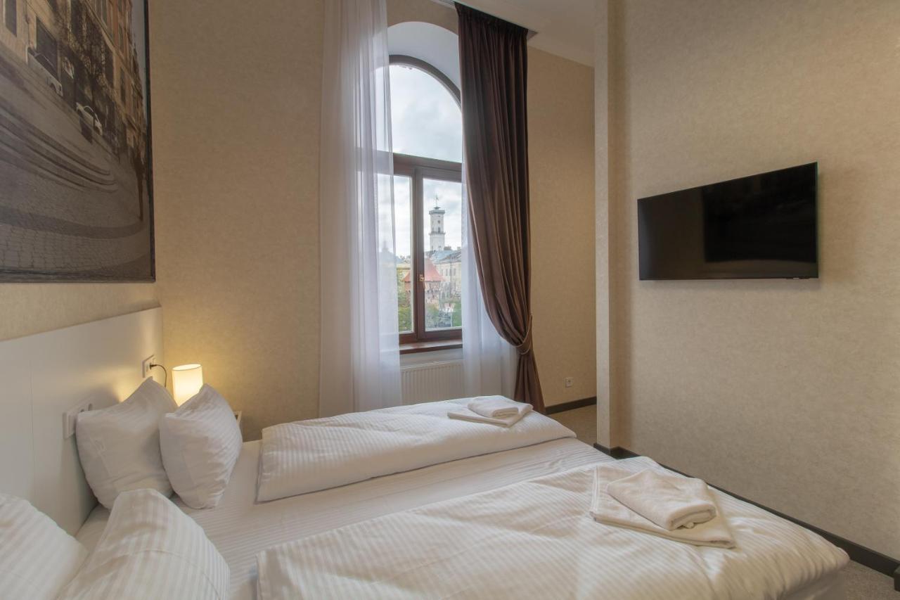 Opera Passage Hotel & Apartments Lviv Extérieur photo
