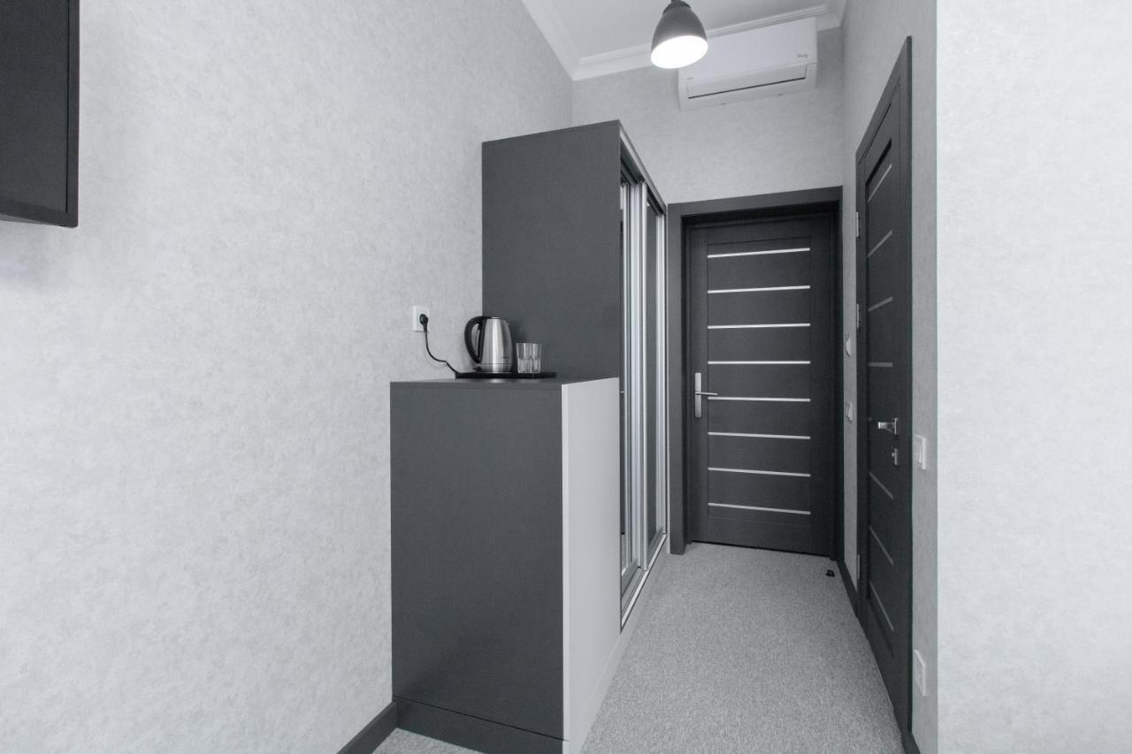 Opera Passage Hotel & Apartments Lviv Extérieur photo