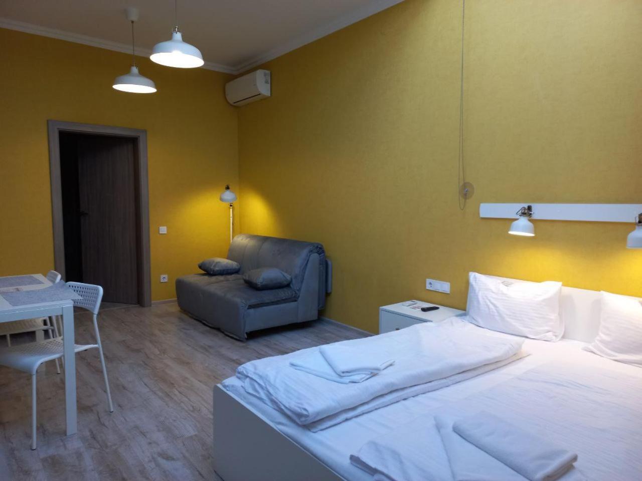 Opera Passage Hotel & Apartments Lviv Extérieur photo
